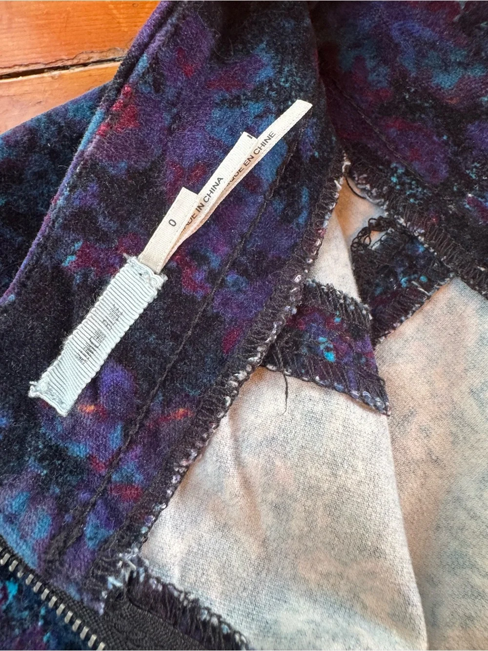 Kimchi Blue Velvet Floral Abstract High-Waist Women's Shorts - Deep Purple/Blue - Picture 4 of 4